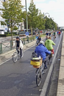 Araba Tervueren Ave Brussels City's - 2 bir parçası olarak ücretsiz sokaklarda