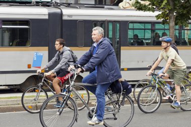 Araba Tervueren Ave Brussels City's - 2 bir parçası olarak ücretsiz sokaklarda