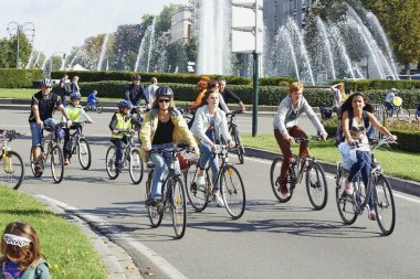 Araba Tervueren Ave Brussels City's - 2 bir parçası olarak ücretsiz sokaklarda