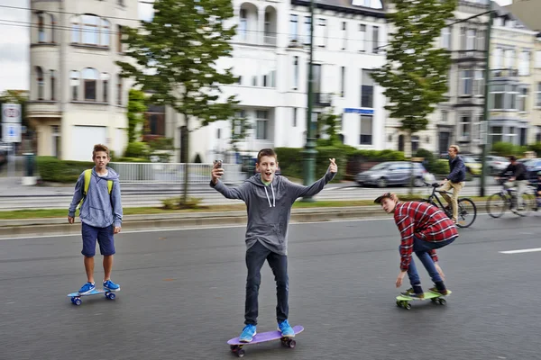 Car Free Streets on Tervueren Ave as part of Brussels City's - 2 — Stock Photo, Image