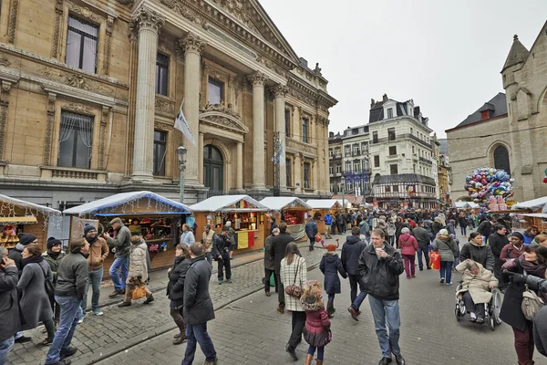 Jarmark Bożonarodzeniowy w Brukseli, zimą cuda. — Zdjęcie stockowe