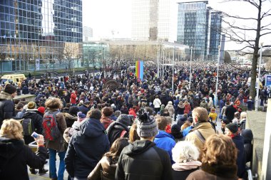 Pazar, 11 Ocak 2015 Brussels adlı yürüyüş vatandaş