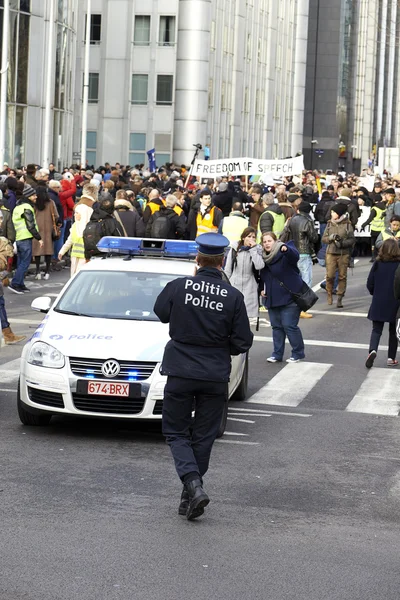 Citizen walking at Brussels on Sunday, January 11, 2015 — Stock Photo, Image