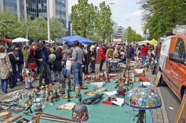 Bit pazarı her ilk günü Mayıs ayında Brüksel