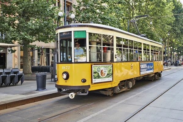 Vecchio tram giallo vintage — Foto Stock