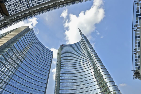 Unicredit Tower in piazza Aulenti — Stok fotoğraf