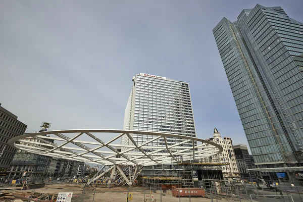 Canopy for Place Rogier em construção, Bruxelas, Bélgica — Fotografia de Stock