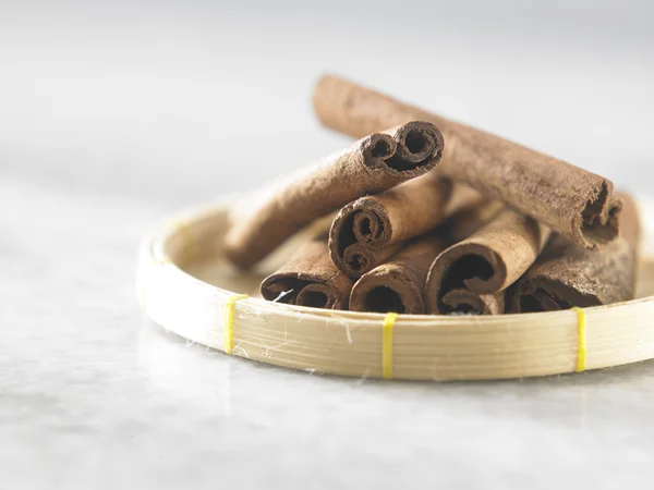 Bastoncini di cannella aromatici — Foto Stock