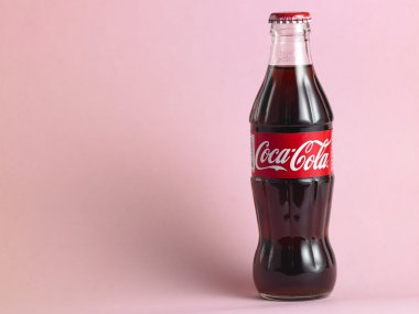 Coca cola şişe