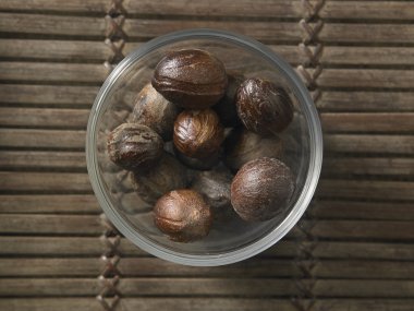 Küçük Hindistan cevizi aromatik tohumları