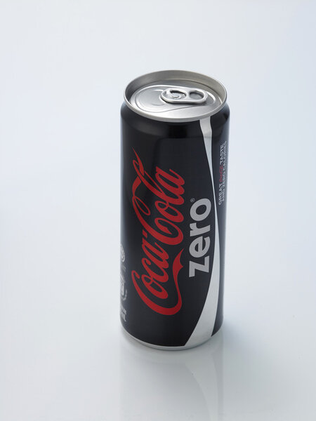 coca cola zero can