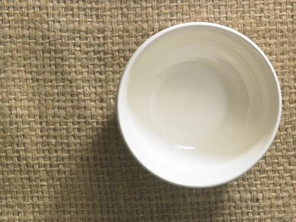 Piattino vuoto in ceramica — Foto Stock