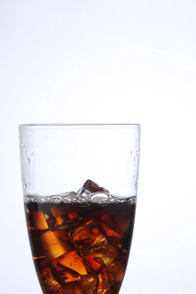 Cola-Drink im Glas — Stockfoto