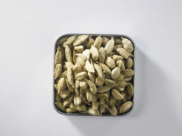Whole cardamom seeds — Stock Photo, Image