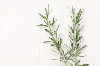 Taze yeşil biberiye