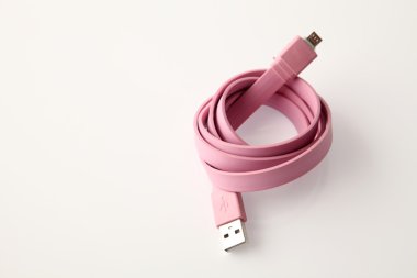 pembe Usb kablosu
