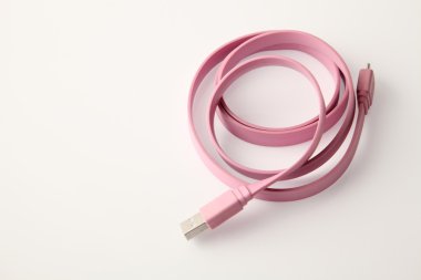 pembe Usb kablosu