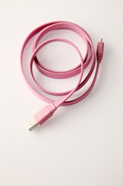 pembe Usb kablosu