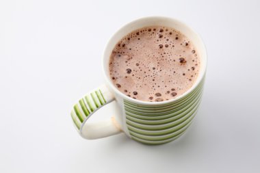 sıcak kakao içecek