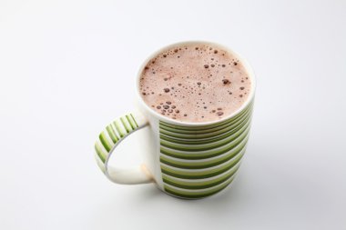 sıcak kakao içecek