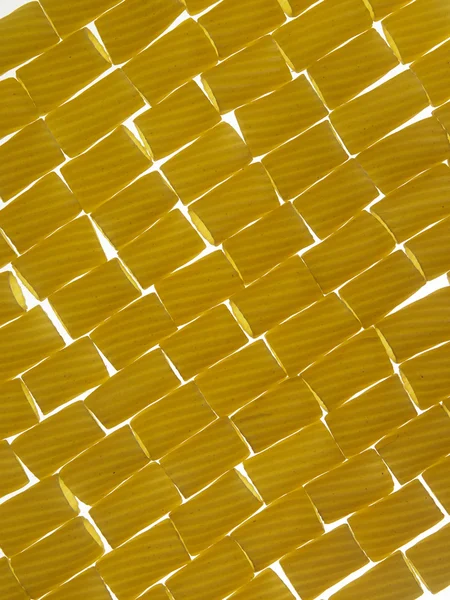 Ruwe pasta met achtergrondverlichting — Stockfoto