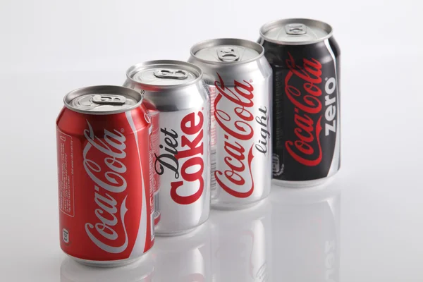 Latas de Coca Cola —  Fotos de Stock