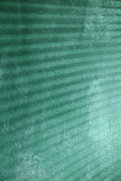 Güneş ışığı altında boş yazı tahtası — Stok fotoğraf