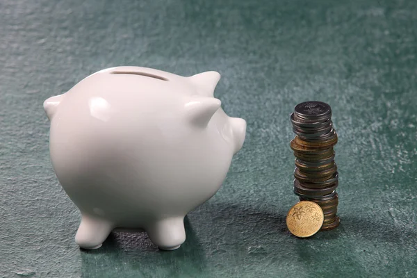 Piggy bank for savings — Stock Photo, Image