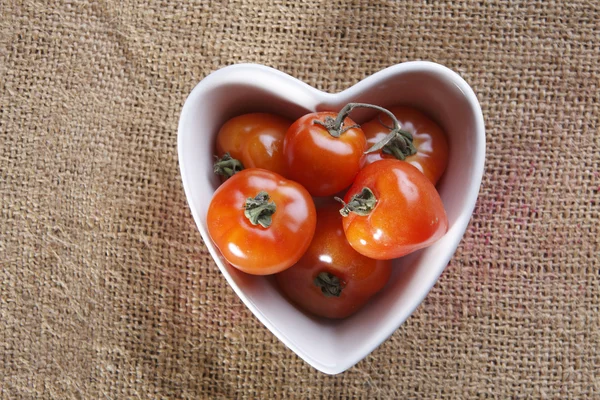 Tomates cereja maduros — Fotografia de Stock