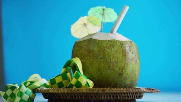 Ribbon Ketupat Fresh Young Coconut Straw Little Umbrella Ready Drink — Stock Video