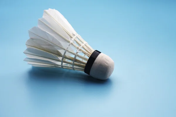 Witte shuttle voor badminton — Stockfoto