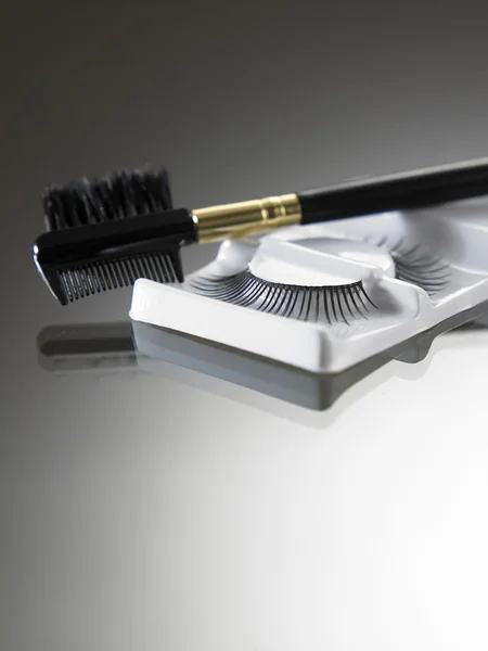 Eyebrow brush and eyelash — Stock Photo, Image