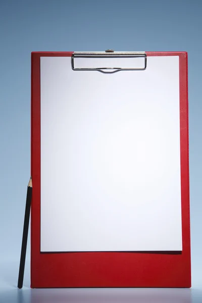 Clipboard with white paper — Stock Photo, Image