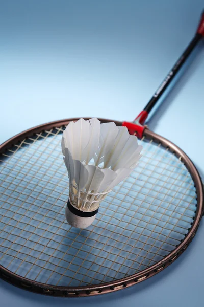Rakieta do badmintona i wolant — Zdjęcie stockowe