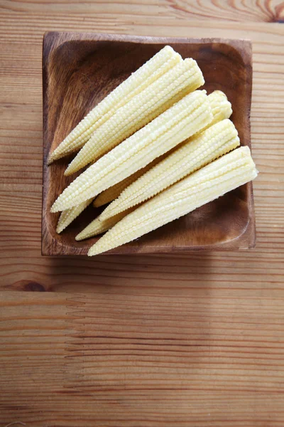 Fresh baby corn — Stock Photo, Image