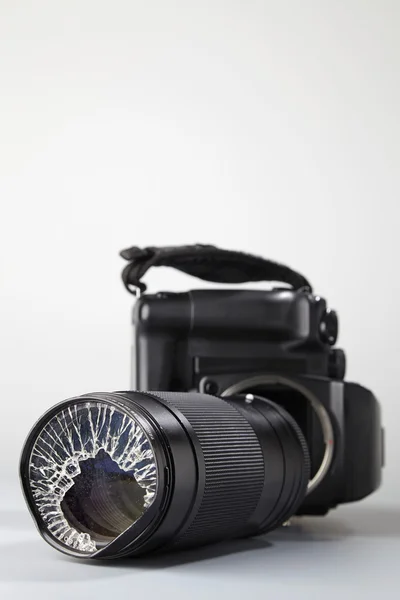 Broken camera lense — Stock Photo, Image