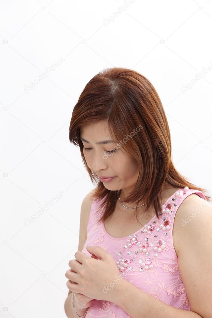 Chinese Praying Woman