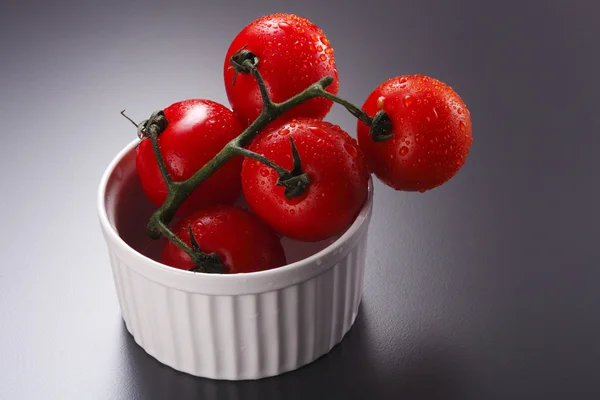 Tomates vermelhos frescos — Fotografia de Stock