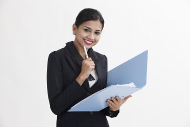 kadın tutarak dosya