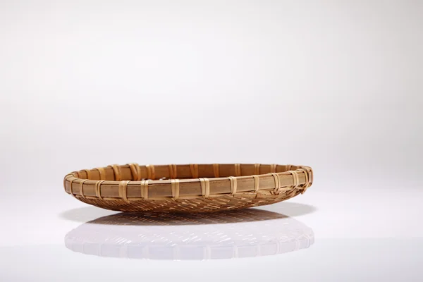 Malaio tradicional pequena cesta redonda — Fotografia de Stock