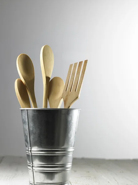 Cucchiai e forchette di legno — Foto Stock