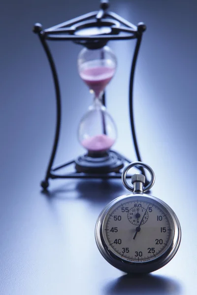 Vidro de hora rosa — Fotografia de Stock