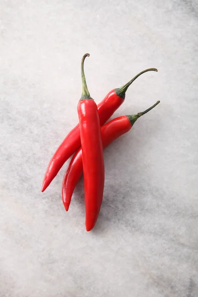 Drie rode chili — Stockfoto