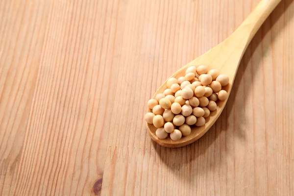 大豆の豆のスプーン — ストック写真
