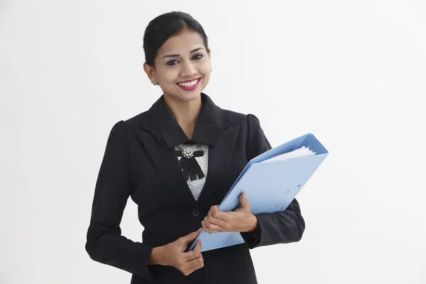 Woman holding file — Stock Photo, Image