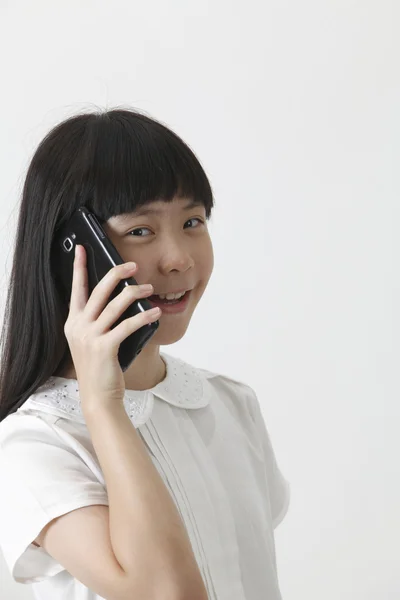 中国女孩在电话上 — 图库照片