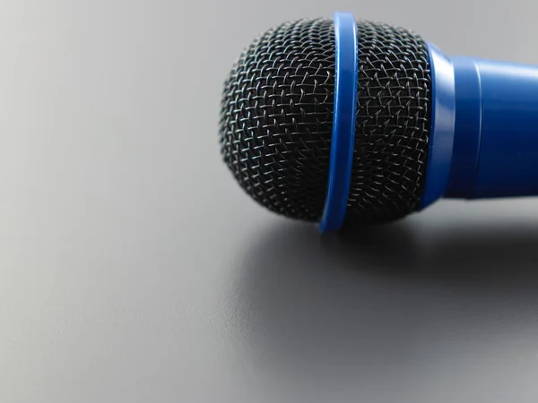 Blue wired microphone — Stock Photo, Image