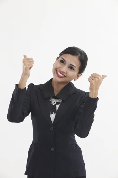 Indian woman with thumbs up — Stock Photo, Image