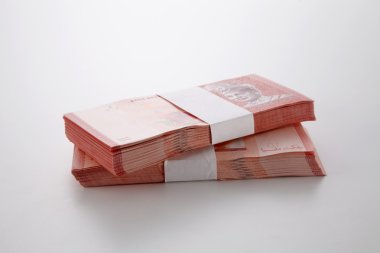 Beyaz üzerine Malezya Ringiti