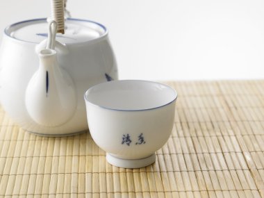 çaydanlık ve bardak